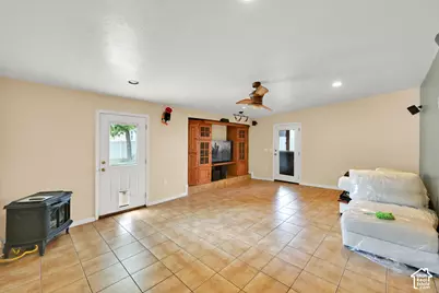 6514 S Fernbrook Dr W, Taylorsville, UT 84129 - Photo 14