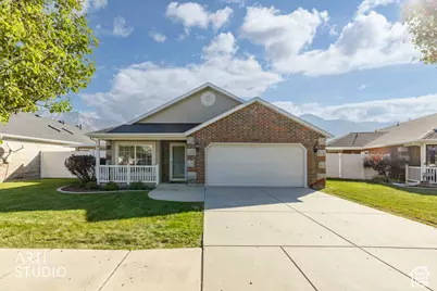 2490 N Dorchester Ave, Harrisville, UT 84414 - Photo 2