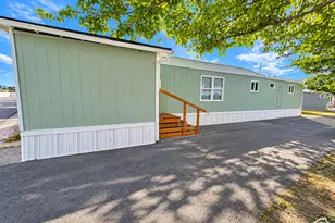597 N State St, Orem, UT 84057 - Photo 6