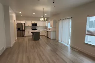 427 E 340 N, Vineyard, UT 84059 - Photo 6