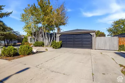 2592 W Dublin Dr S, West Valley, UT 84119 - Photo 2