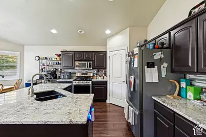 1884 S 1475 W, Syracuse, UT 84075 - Photo 10