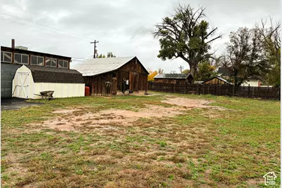 1420 N 3000 W, Vernal, UT 84078 - Photo 8