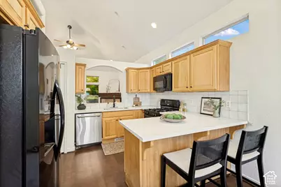 15168 S Eagle Crest Dr, Draper, UT 84020 - Photo 4