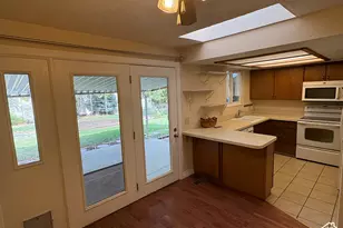 778 W 4350 S, Riverdale, UT 84405 - Photo 2