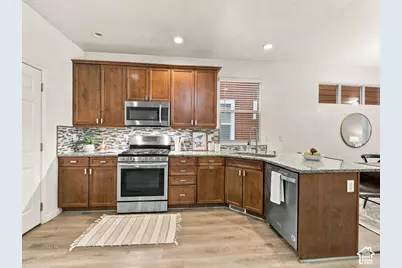 4994 W Currant Dr S, South Jordan, UT 84009 - Photo 8