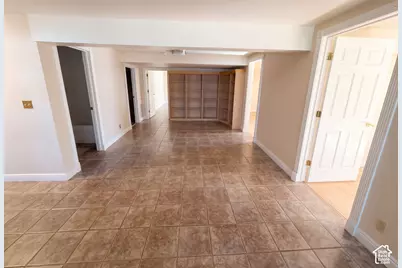 11129 S 2125 E, Sandy, UT 84092 - Photo 20