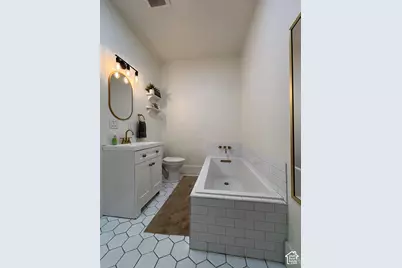 136 S 100 W, Bountiful, UT 84010 - Photo 20
