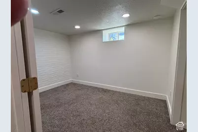 136 S 100 W, Bountiful, UT 84010 - Photo 28