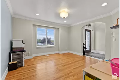 490 W 3450 N, Pleasant View, UT 84414 - Photo 10