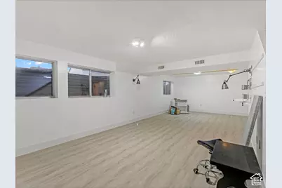 9707 S Dunsinane Dr, South Jordan, UT 84095 - Photo 40