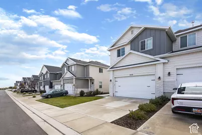 5072 E Lakefield Dr, Eagle Mountain, UT 84005 - Photo 4