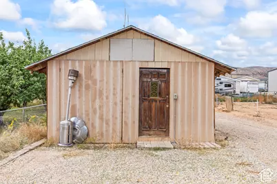 299 N 300 W, Aurora, UT 84620 - Photo 32
