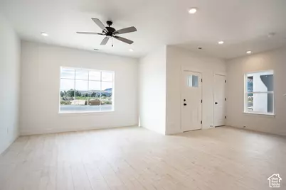 538 W 1875 N, Harrisville, UT 84404 - Photo 2