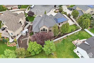 11170 S Sharons Ln, Sandy, UT 84070 - Photo 52