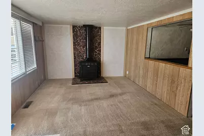 651 Sherwood Dr, Layton, UT 84041 - Photo 2