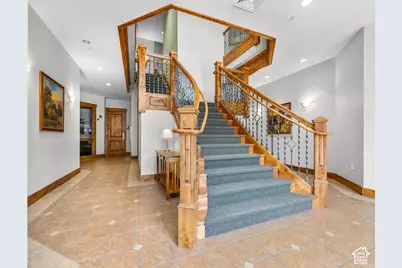 8915 S 700 E #203, Sandy, UT 84070 - Photo 2