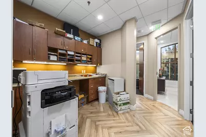 8915 S 700 E #203, Sandy, UT 84070 - Photo 20