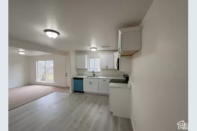 6389 W 3570 S, West Valley, UT 84128 - Photo 4