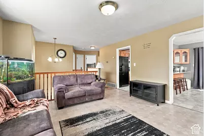 5791 S 3975 W, Roy, UT 84067 - Photo 14