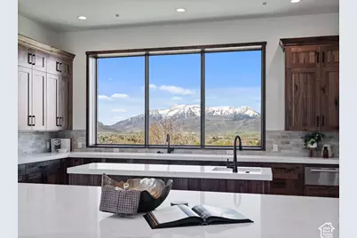 1075 N Oquirrh Dr, Heber City, UT 84032 - Photo 6