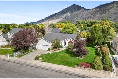 821 E 800 S, Springville, UT 84663 - Photo 2