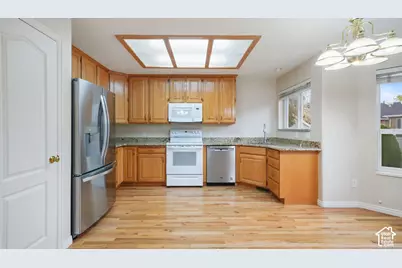 821 E 800 S, Springville, UT 84663 - Photo 10