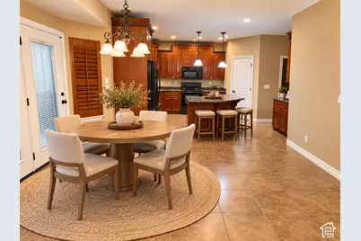11017 S Via Encantrada W, South Jordan, UT 84095 - Photo 8