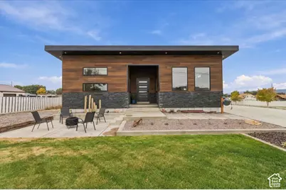 280 E 200 S, Gunnison, UT 84634 - Photo 2