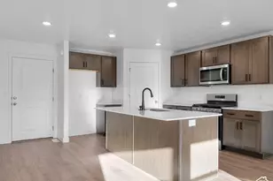 2217 N Glacier Ln E, Heber City, UT 84032 - Photo 4