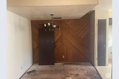 47 W San Rafael Ct S, West Jordan, UT 84088 - Photo 14