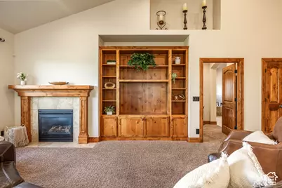 10771 N Village Dr, Highland, UT 84003 - Photo 12