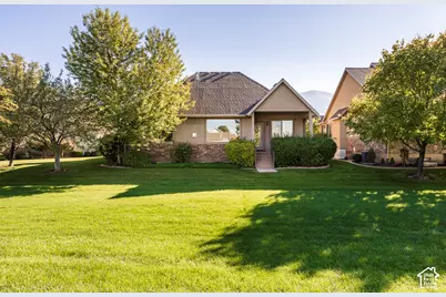 10771 N Village Dr, Highland, UT 84003 - Photo 38