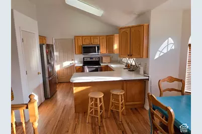 1643 Lewis and Clark Dr, Centerville, UT 84014 - Photo 8