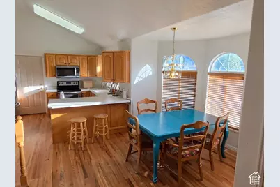 1643 Lewis and Clark Dr, Centerville, UT 84014 - Photo 4