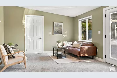 102 E 1150 N, Layton, UT 84041 - Photo 22