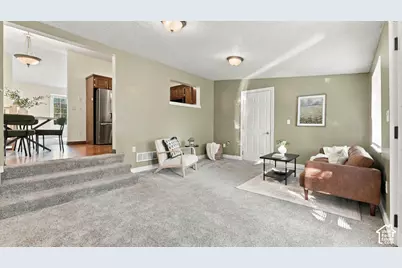 102 E 1150 N, Layton, UT 84041 - Photo 20