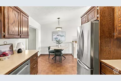 102 E 1150 N, Layton, UT 84041 - Photo 8