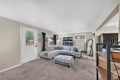 562 Kirk St, Layton, UT 84041 - Photo 4