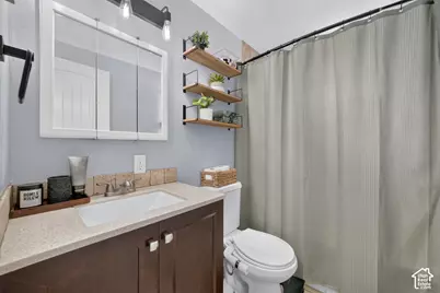 562 Kirk St, Layton, UT 84041 - Photo 8