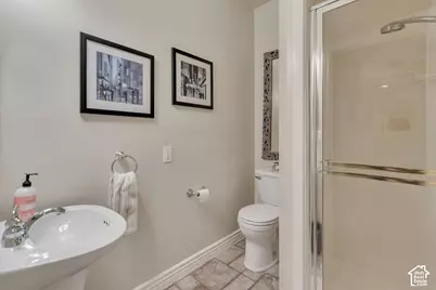 611 E 900 N, Kaysville, UT 84037 - Photo 18
