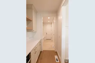 812 E 350 N #4, Salem, UT 84653 - Photo 26