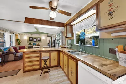 256 N Fall St W, Salt Lake City, UT 84116 - Photo 10