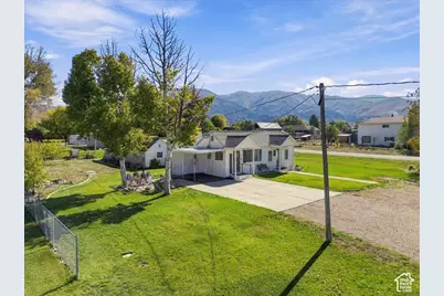83 S 100 E, Levan, UT 84639 - Photo 4