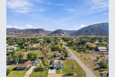83 S 100 E, Levan, UT 84639 - Photo 6