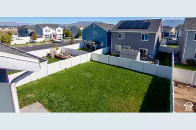 1773 W Parkview Dr, Syracuse, UT 84075 - Photo 2