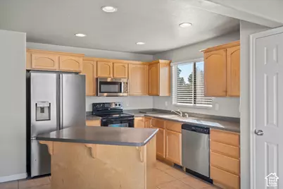 2529 S Laurel St, West Haven, UT 84401 - Photo 14