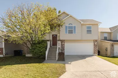 226 S Rosewood Cir W, Logan, UT 84321 - Photo 2