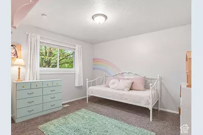 975 S 200 E, Layton, UT 84041 - Photo 16