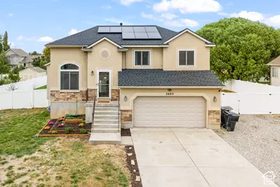2602 W 2580 N, Clinton, UT 84015 - Photo 2